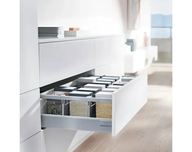 Szuflada TandemBox Antaro L-300, wysoka D, (203 mm), bok M (83.6 mm), reling, szara, blumotion Szuflada TandemBox Antaro L-300, wysoka D, (203 mm), bok M (83.6 mm), reling, szara, blumotion