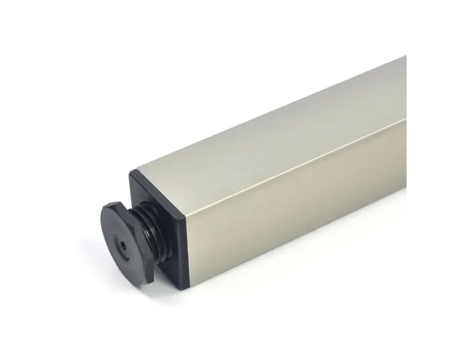 Noga z regulacją 45X45mm, wys. 710 mm, INOX Noga z regulacją 45X45mm, wys. 710 mm, INOX